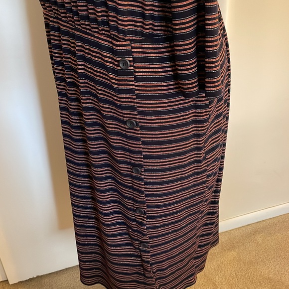 Lane Bryant- long sleeved Red/Blue/Silver stripped lightweight Dress. EUC. - Picture 5 of 7
